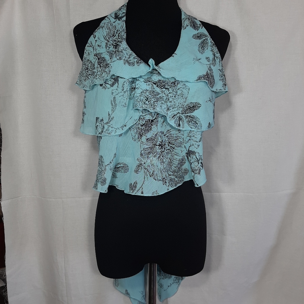 ⭐Flowy Floral Wrap Halter Top⭐
